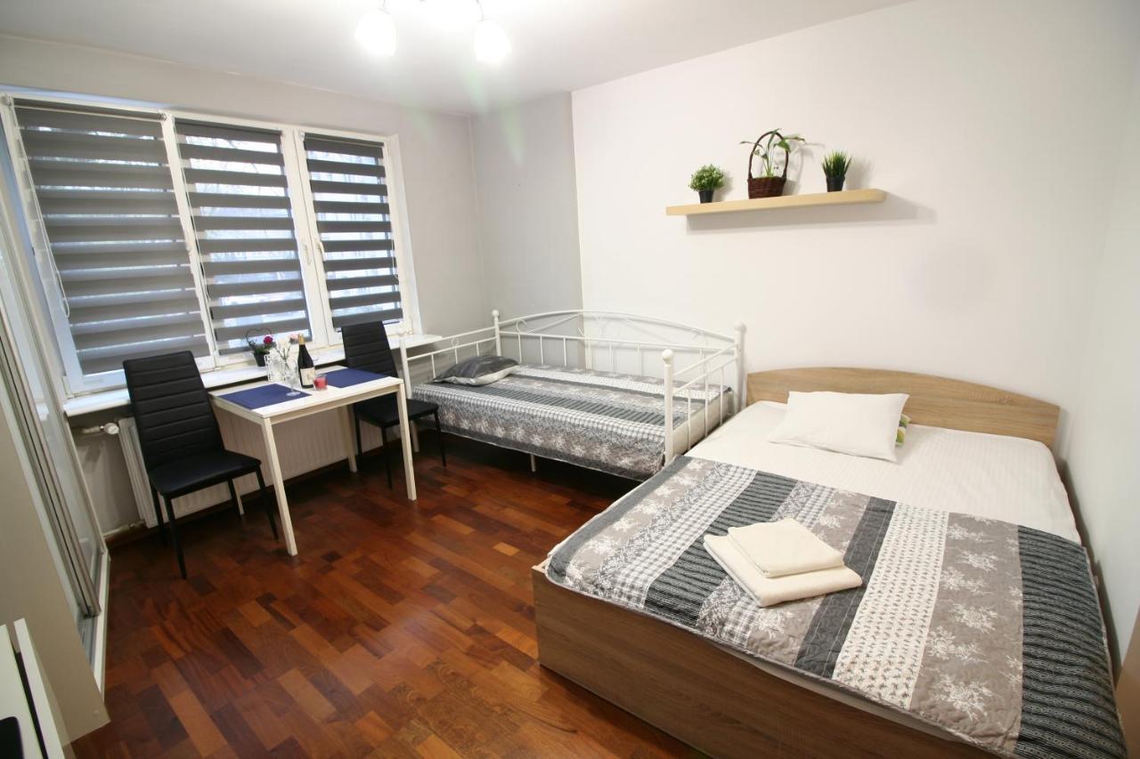 Apartamenty Varsovie Twarda City Varsóvia Exterior foto