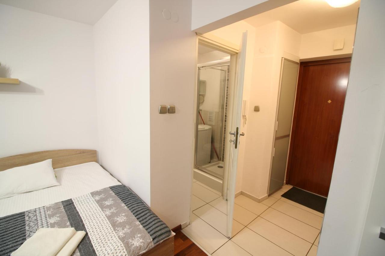Apartamenty Varsovie Twarda City Varsóvia Exterior foto